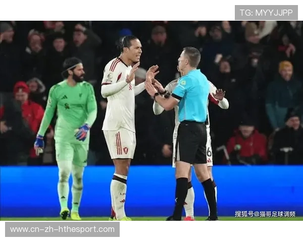 范戴克强硬回应质疑,公开力挺斯洛特,范戴克近况